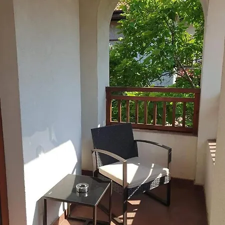 Victoria Villa, 13 Merlot Street, The Vineyards Resort, Aheloy, Pomorie. 부르가스
